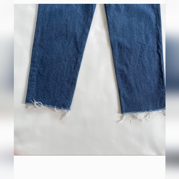 High Rise Raw Hem Straight Leg Blue Jeans 16 Medium wash Casual Everyday - Picture 4 of 7